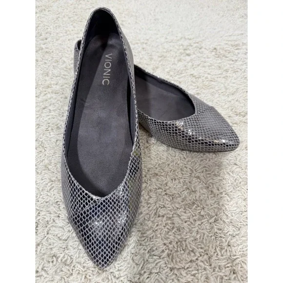 Vionic Caballo Shoes Flats Silver Snakeskin Print Leather Pointed Toe Size 9 - Picture 4 of 11